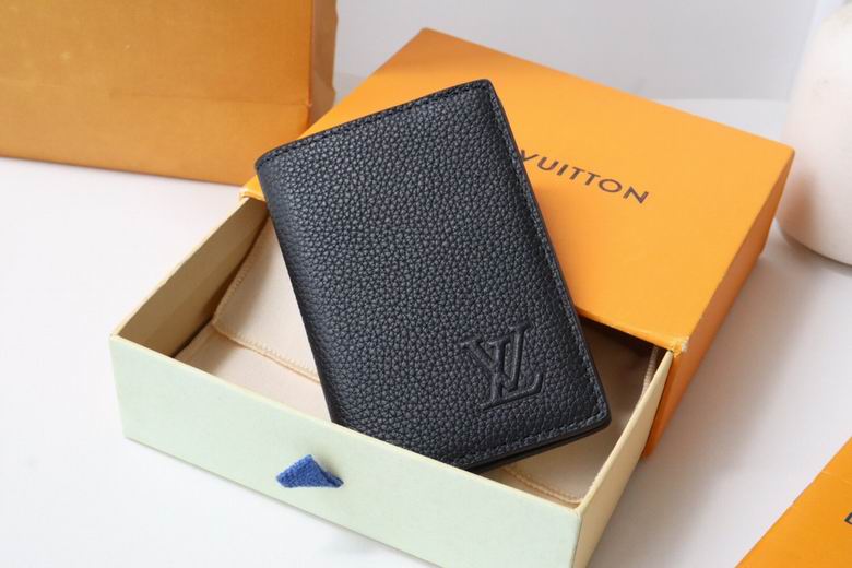 Louis Vuitton Pocket Organizer M83130