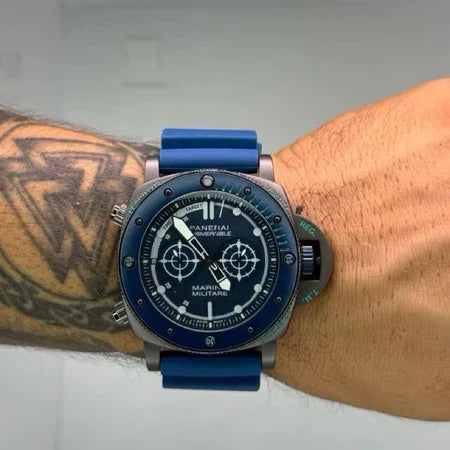 Relógio panerai submersible marina